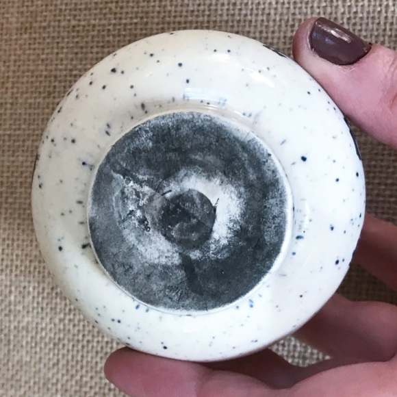 Speckled Duck Mini Bud Vase White Blue Country Prairie Farm Cottage Core Rustic - Picture 6 of 7